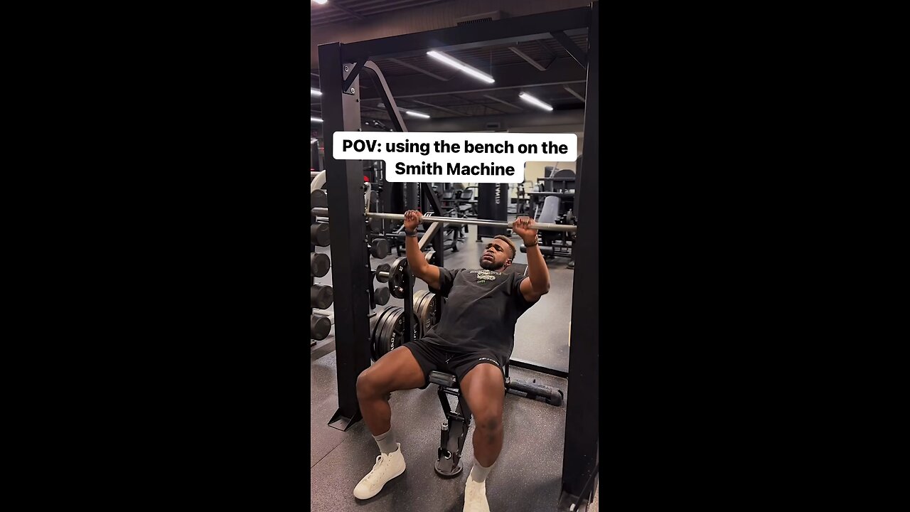 The struggles of benching on the Smith Machine