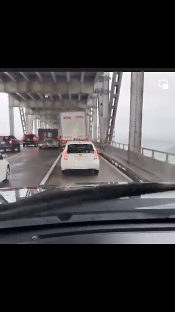 Bomb Cyclone in SF bridge