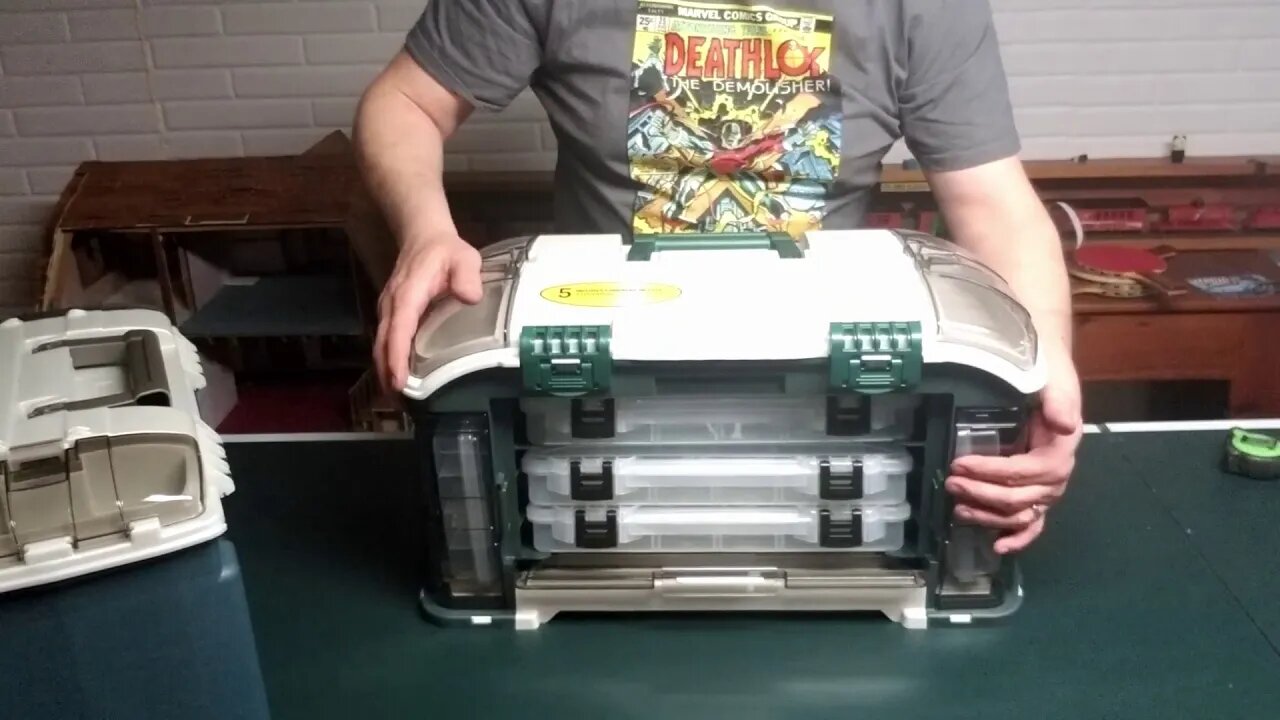 Plano 732 vs Plano 728 Angled Tackle Box comparison (Not a review)