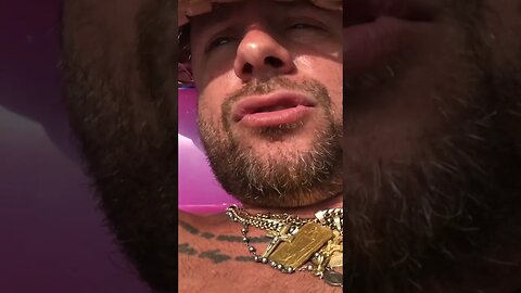 Love Working around the 🏡