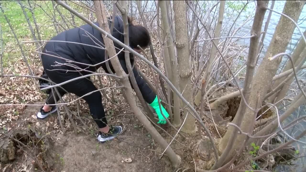 'The amount of trash is pretty bad right now:' Volunteers work to clean up Milwaukee parks