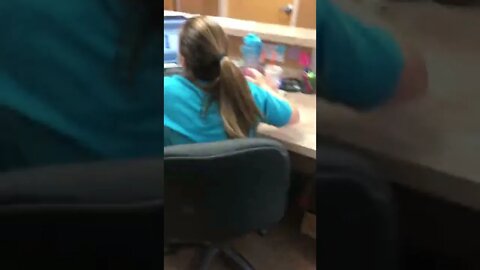 #shorts #2022 funny,prank,funjokes,dad jokes,funny memes,funny video,fun,laughing,funny animal,knock