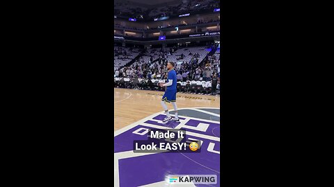 Steph curry warming up before a game