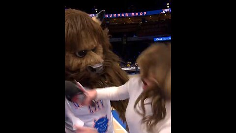 Thunder mascot scare reporter