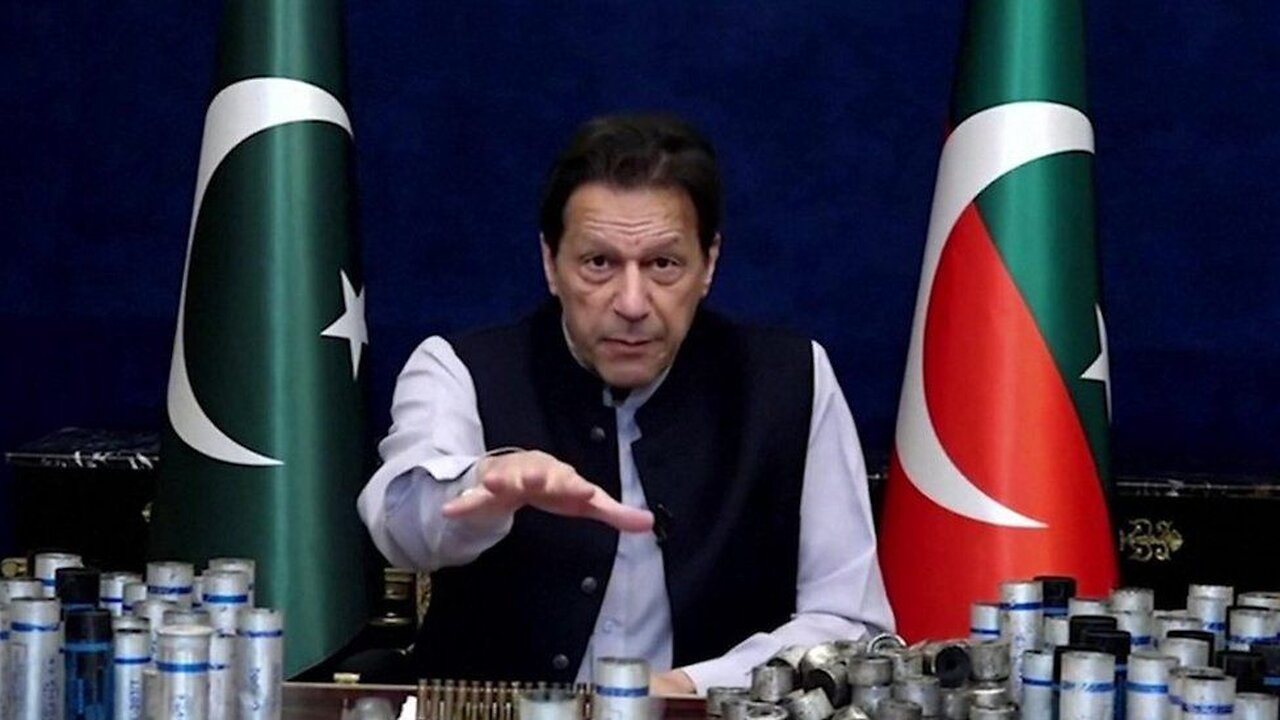 love of the Pakistani people for the first time you see him part 1