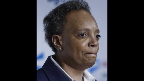 Former Chicago Mayor Lori Lightfoot called-out at meeting