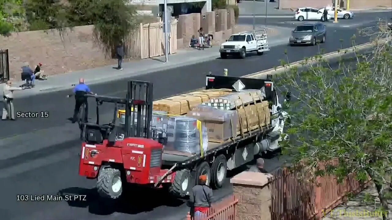 Las Vegas officers shoot man who attempted to stab officers with a ball point pen