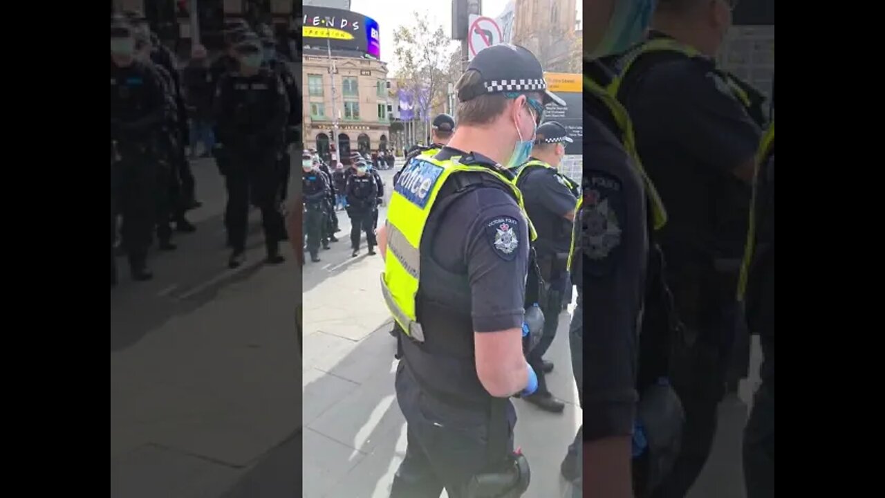 Victoria Police Not Wearing Masks