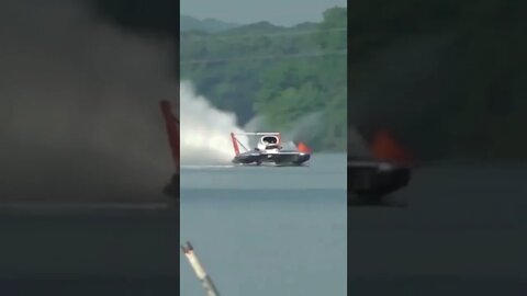 high speed boat قارب سريع