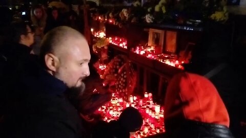 Colectiv - marșul spre locul tragediei 3/3