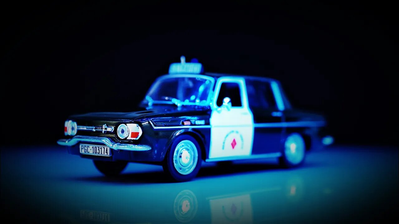 Renault 10 AGRUPACION DE TRAFICO - GUARDIA CIVIL - Altaya 1/43 - 2 MINUTES REVIEW