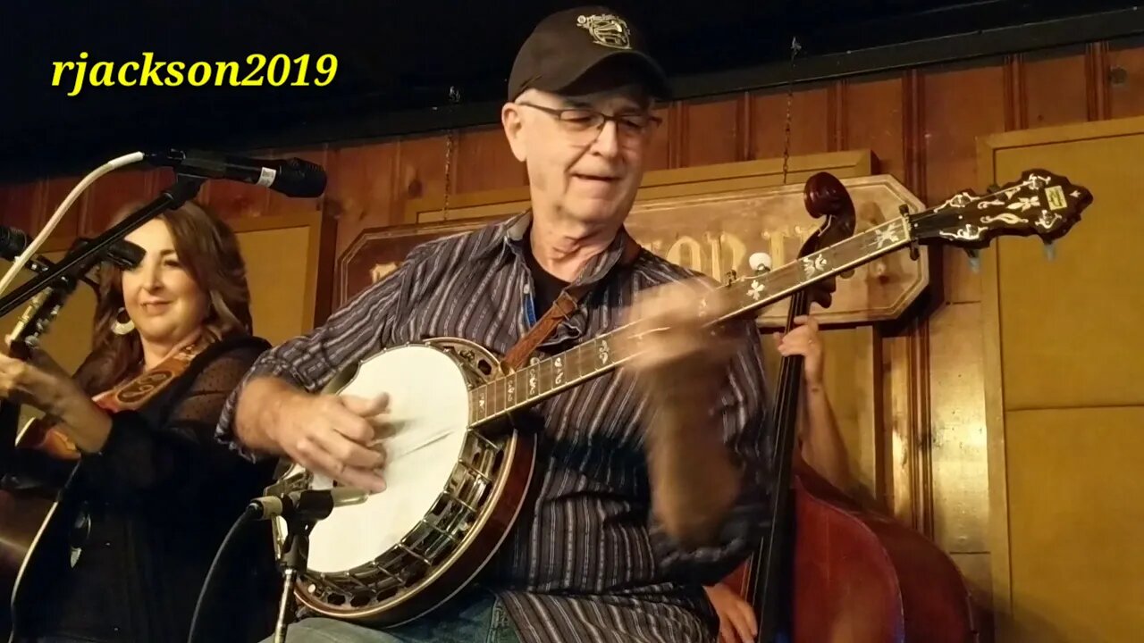 Carl Jackson, and Banjo, Killin It With "Groundspeed!"