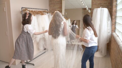 Stylists Urge Brides To Plan Early Due To Ongoing Supply Issues