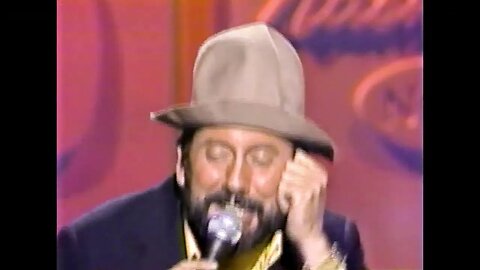 Ray Stevens - "It's Me Again, Margaret" (Live on Nashville Now, October 1987)