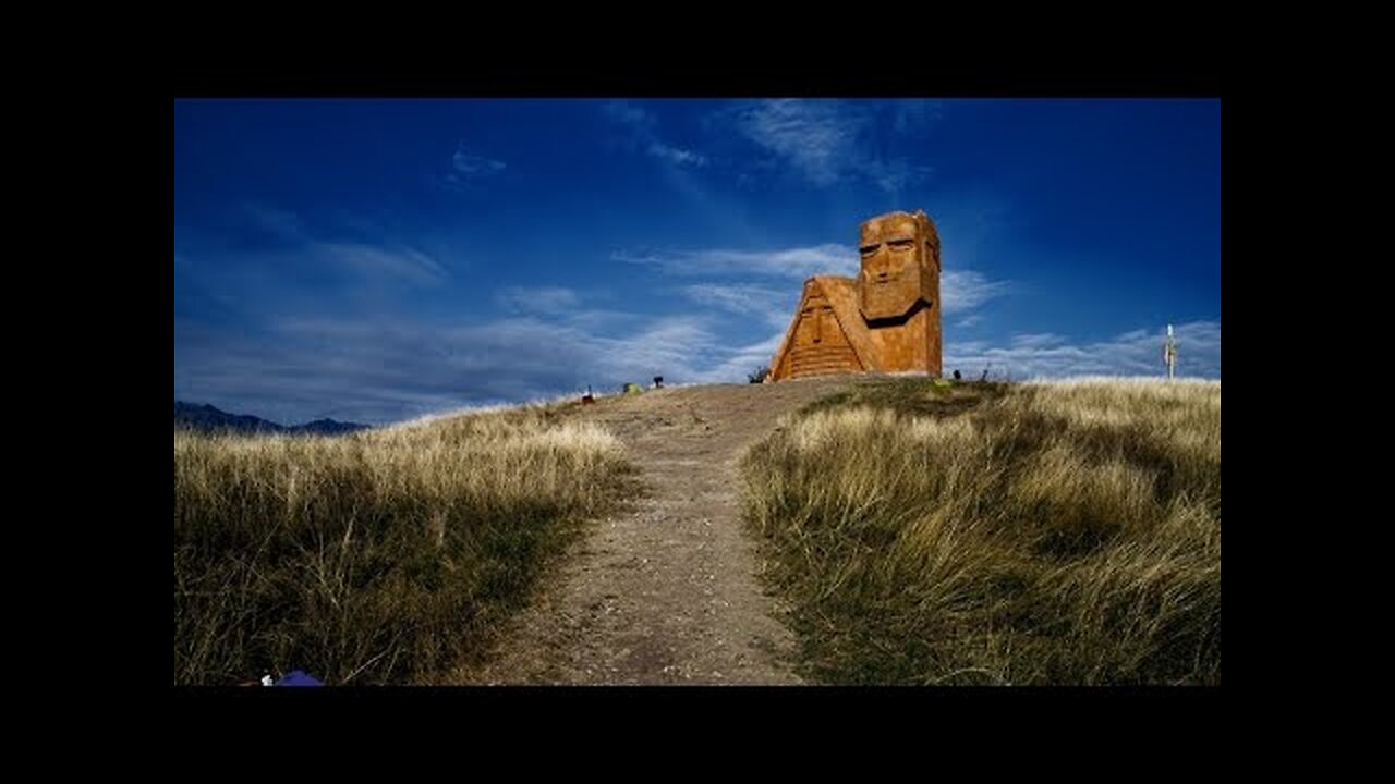 АРЦАХЦИНЕРИН....на армянском...