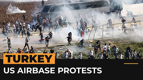 Turkish protesters try to storm airbase housing US troops | Al Jazeera Newsfeed