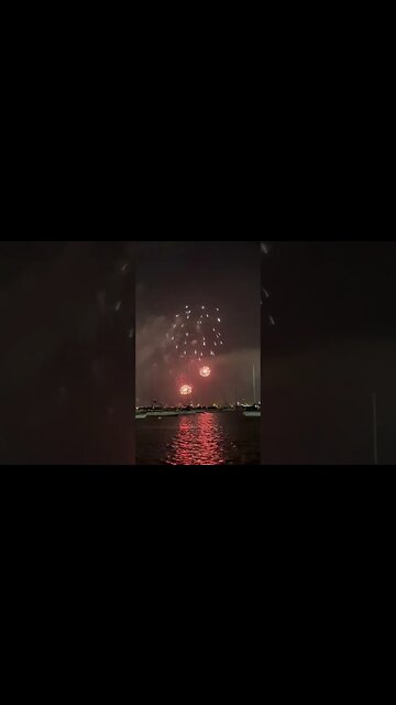 🎇