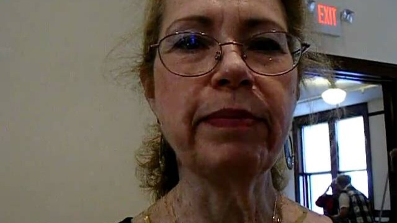 Mary talks about Scott Brown at the Mason's hall.AVI