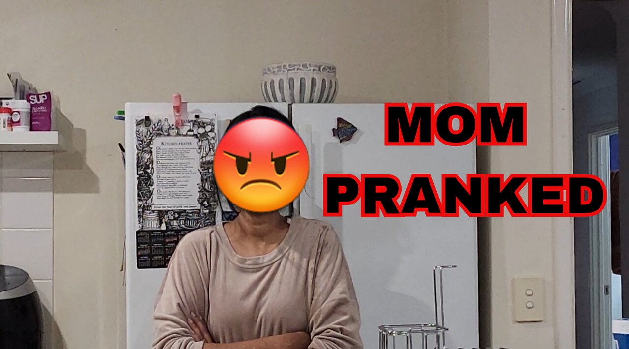 Water Bottle Prank on Mom!