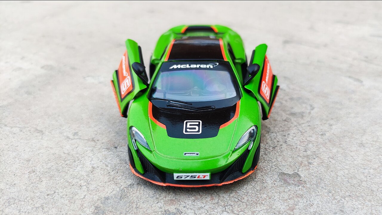 Unboxing of 2017 McLaren 675LT | Realistic Diecast Model