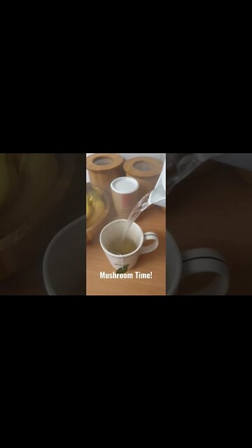 Painting Mushrooms #shorts #mushroom #shroom #watercolor #artistshorts