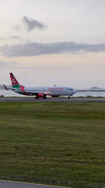 A Kenya Airways (The pride of Africa)✈️ Boeing 737 taking off from Seychelles🛫 Breathtaking views 😍🤩