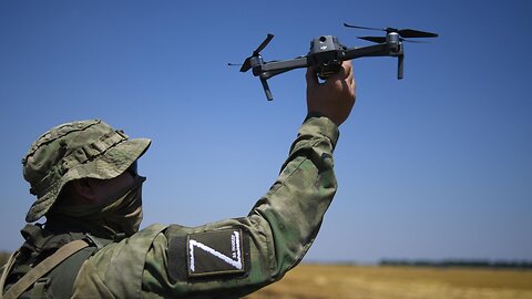 Soldado ruso entra en la retaguardia y elimina a dos militantes de la OTAN/Ucrania
