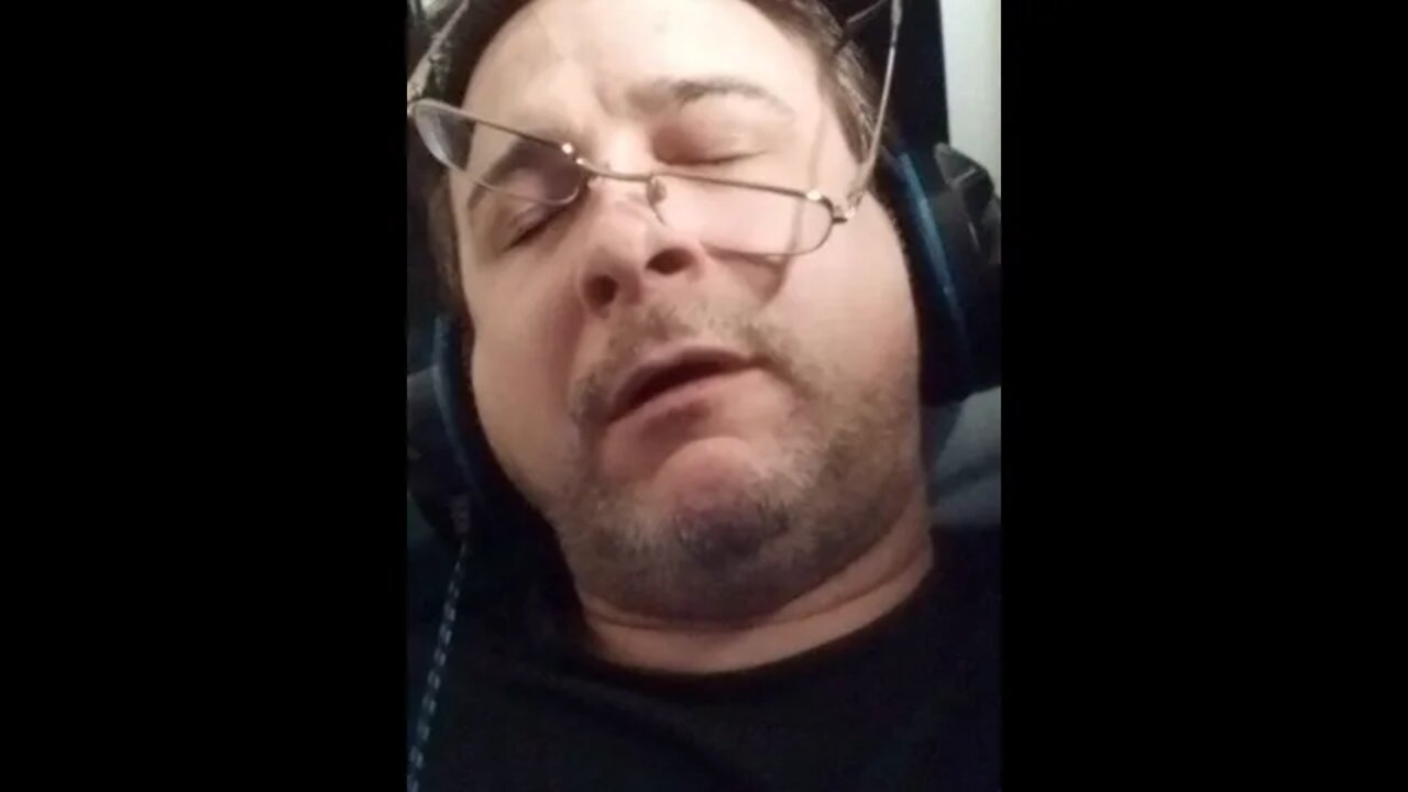 "Passed out 💕'n"