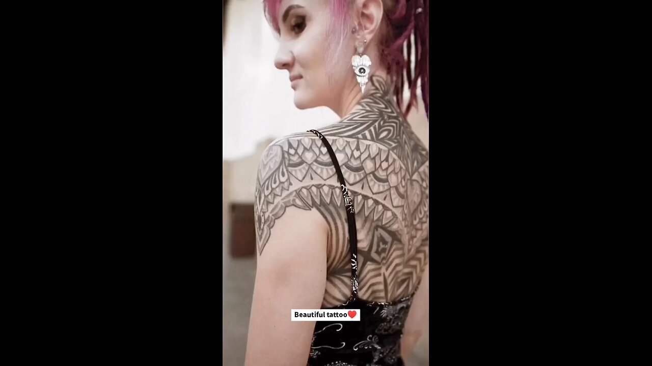 Amazing tattoo women 🤞🔥