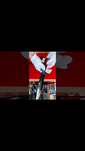 Dangerous game 🔪 Lon Humphrey Handmade knives.