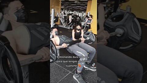 Entrenando Duro el Booty Para que Tengas de Dónde Sujetarte 🥵