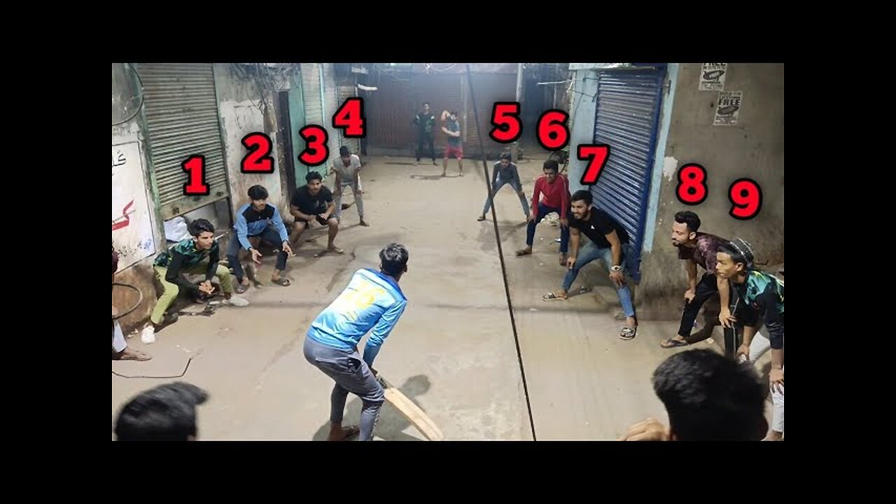 Tennis cricket |under arm Tennis match