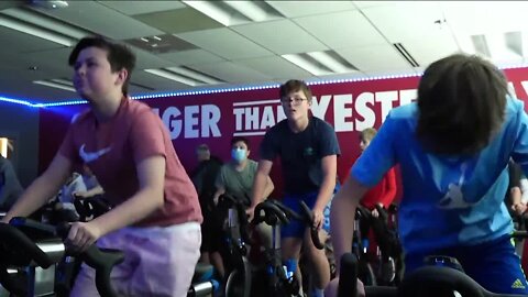 Spin class now part of P.E. at one Colorado middle school