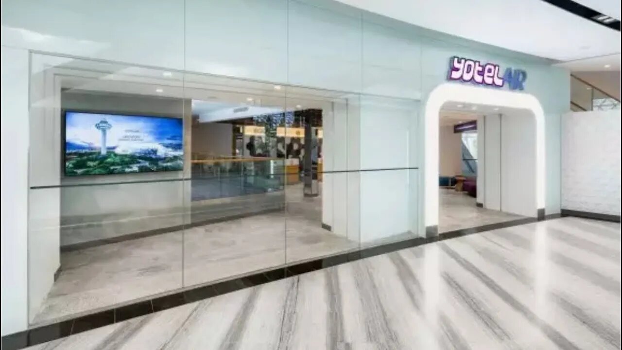 YOTELAIR Singapore Changi Airport Hotel review