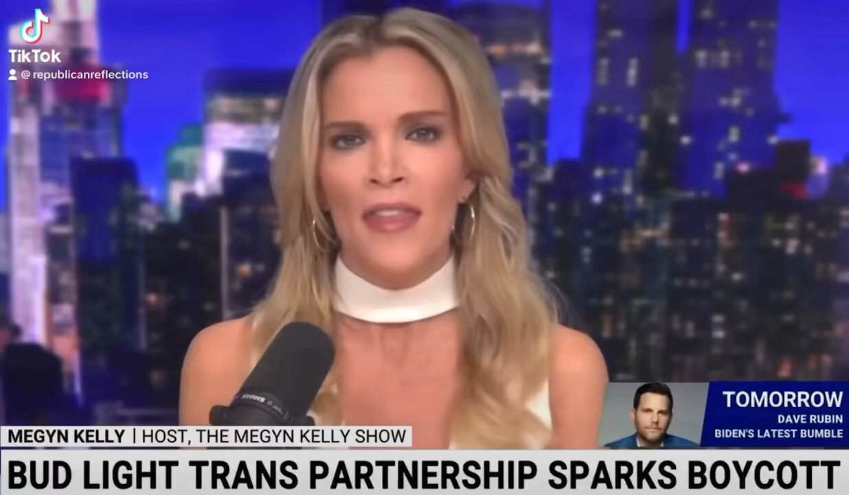 The always elegant #MegynKelly shoots on Alissa Heinerscheid VP of marketing for Bud Light