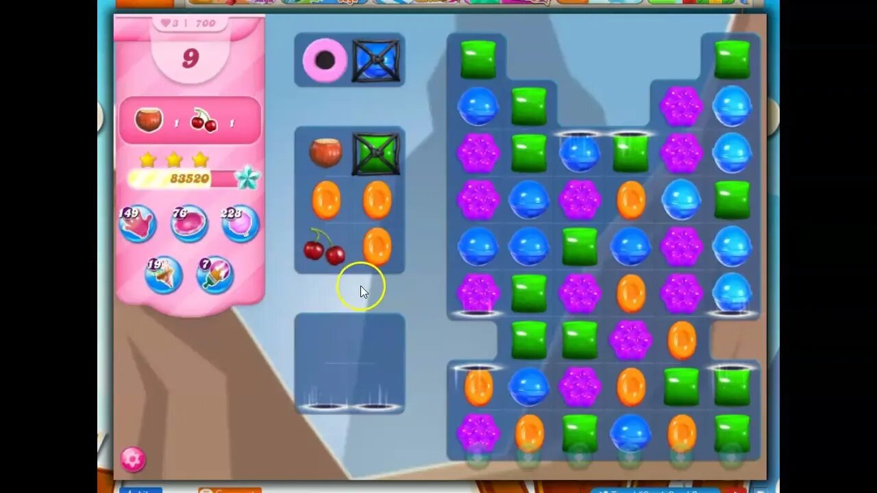 Level 700 of Candy Crush Saga is unwinnable, today. :(