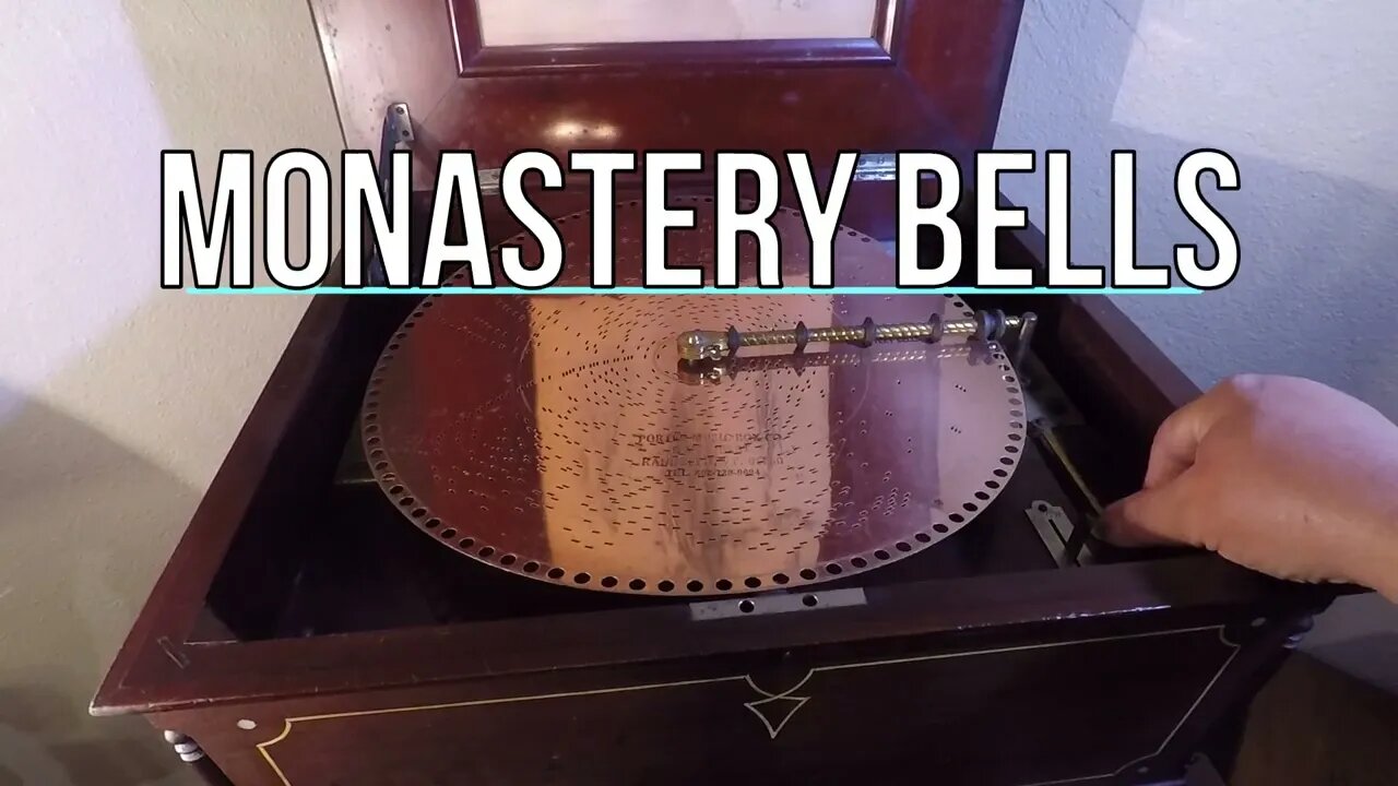 Calm down to the Bells of the Monastery - 1902 Regina Music Box (Chica FNAF)