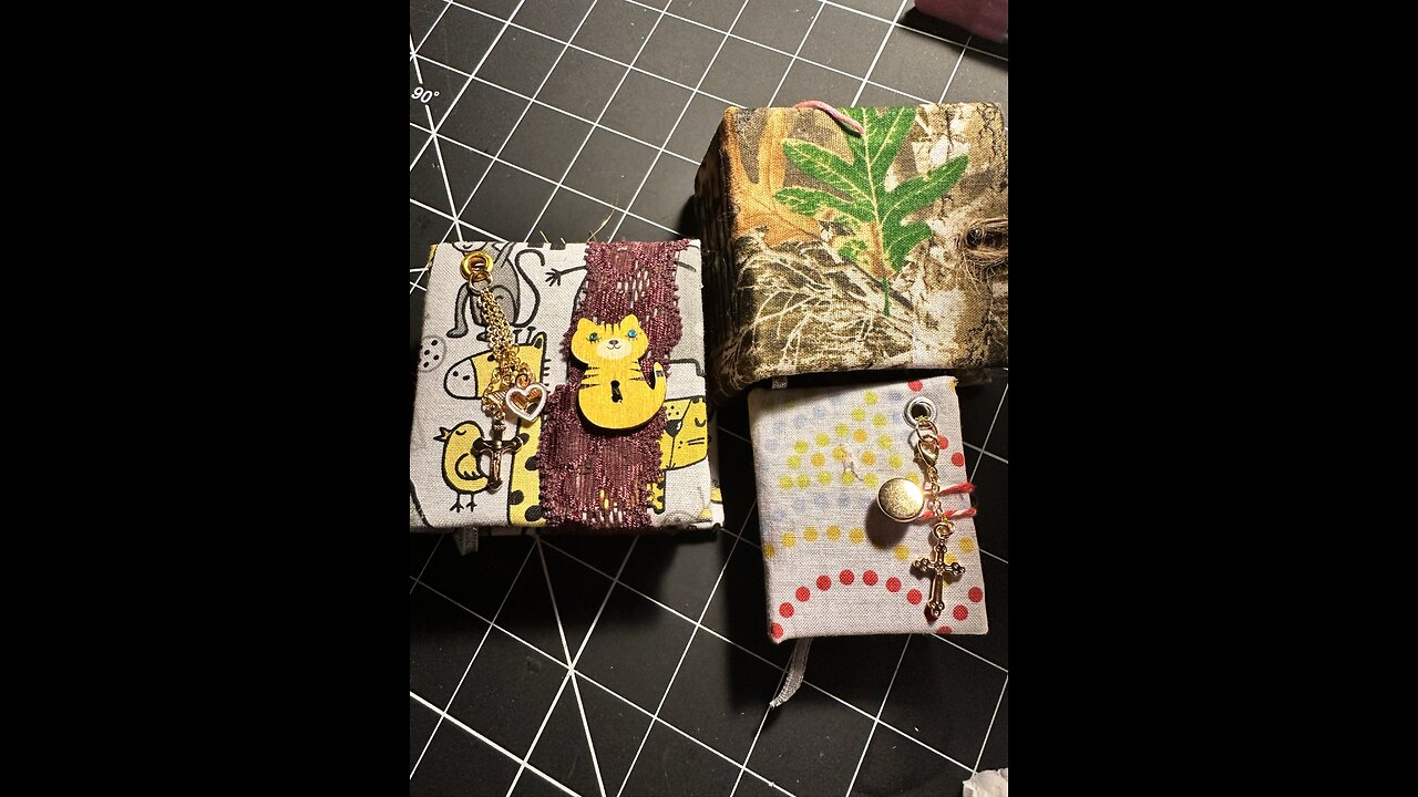 Making Mini sketch Books