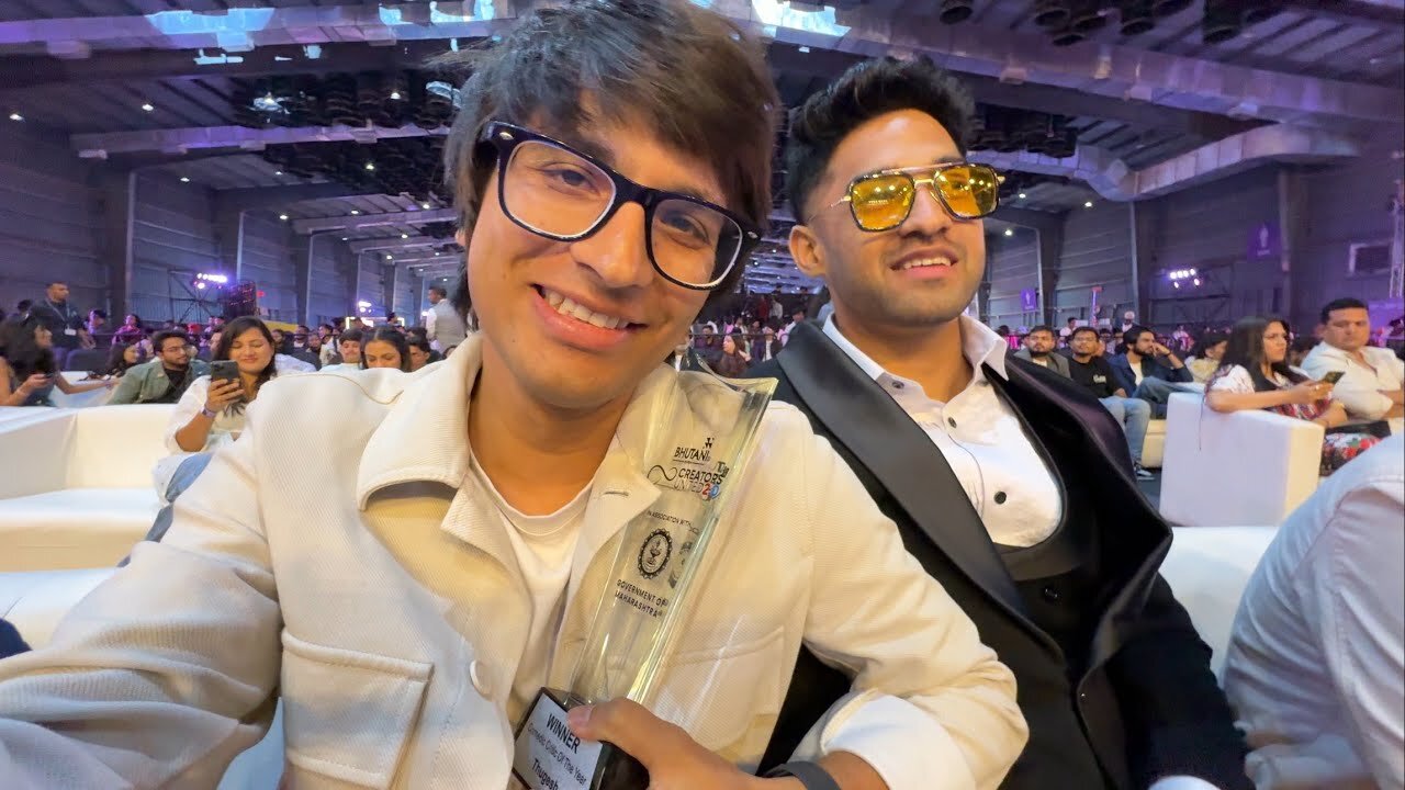 Vlogger Of The Year 😍 Award Mil Gaya 😍 Mumbai Mein