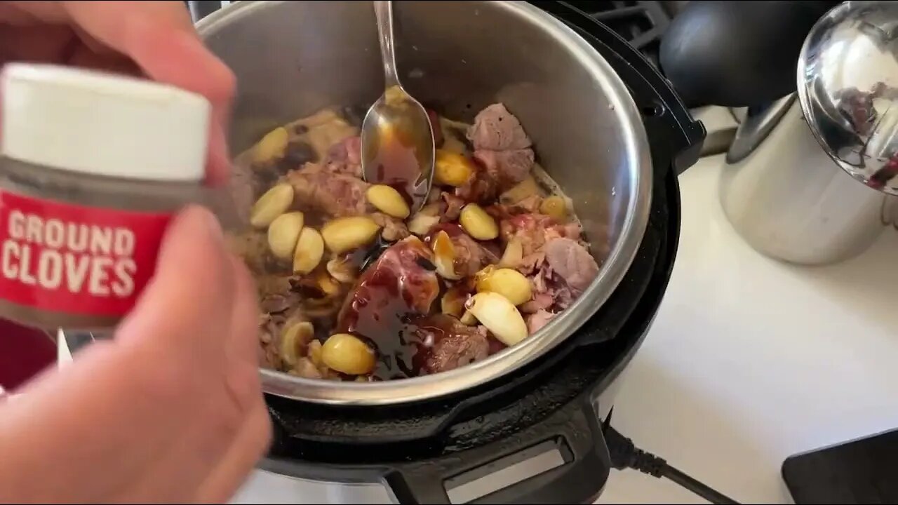 Chef Lay-Z Instapots Chinese Style Cubed Pork Shoulder
