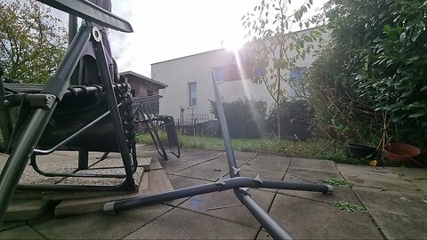 Highlight 1:03:04 – 1:08:04 von HD 1080p Silent LIVE-Stream in garden with black cat