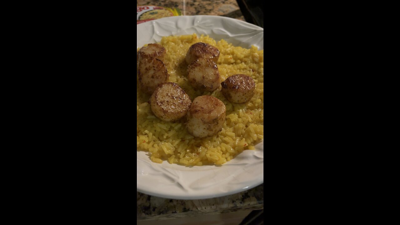 Giant Blackened Wild Caught Sea Scallops 15 to 20 with Vigo Saffron Yellow Rice