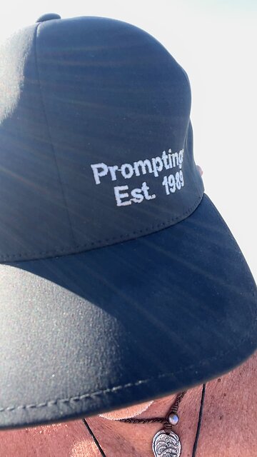 Happy Thanksgiving week? Who are you thankful for?? 🌴😎❤️#promptings #sendoutcards