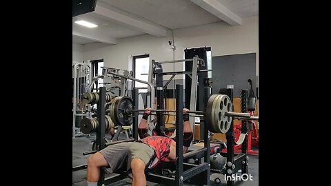 405lb close grip press