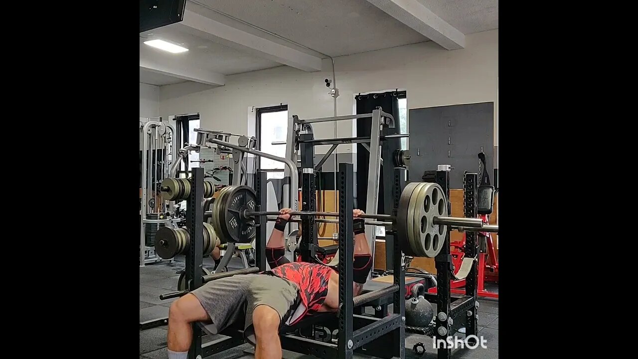 405lb close grip press