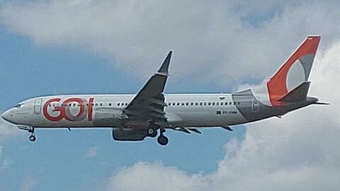 Boeing 737 MAX 8 PR-XMM vindo de Brasília para Manaus