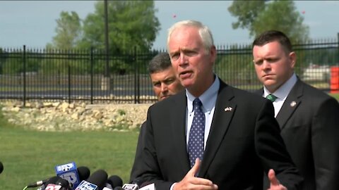 Sen. Ron Johnson visits Fort McCoy