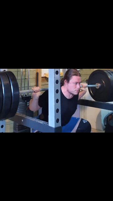 EASY 3x3 132.5 Kgs Paused Squats. These are feeling GREAT!