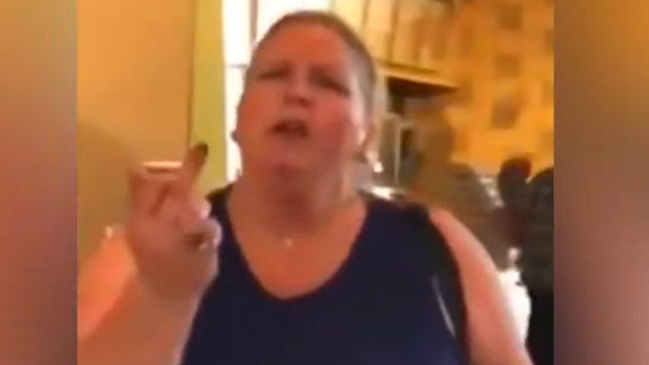 Woman Erupts After Not Getting Enough Cheese On Her Nachos