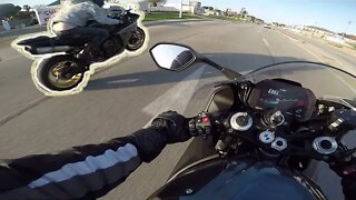 S1000RR - #s1000rr #motorcycle #lanesplitting #traffic #r1 #yamaha #wheelie #bmw